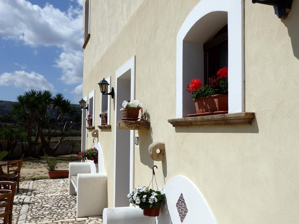 Baglio Cofano Rooms & Relax Custonaci Bagian luar foto