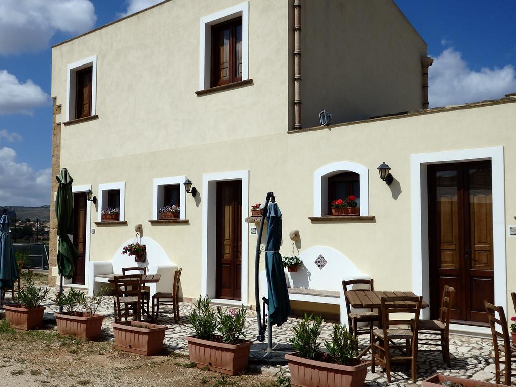 Baglio Cofano Rooms & Relax Custonaci Bagian luar foto