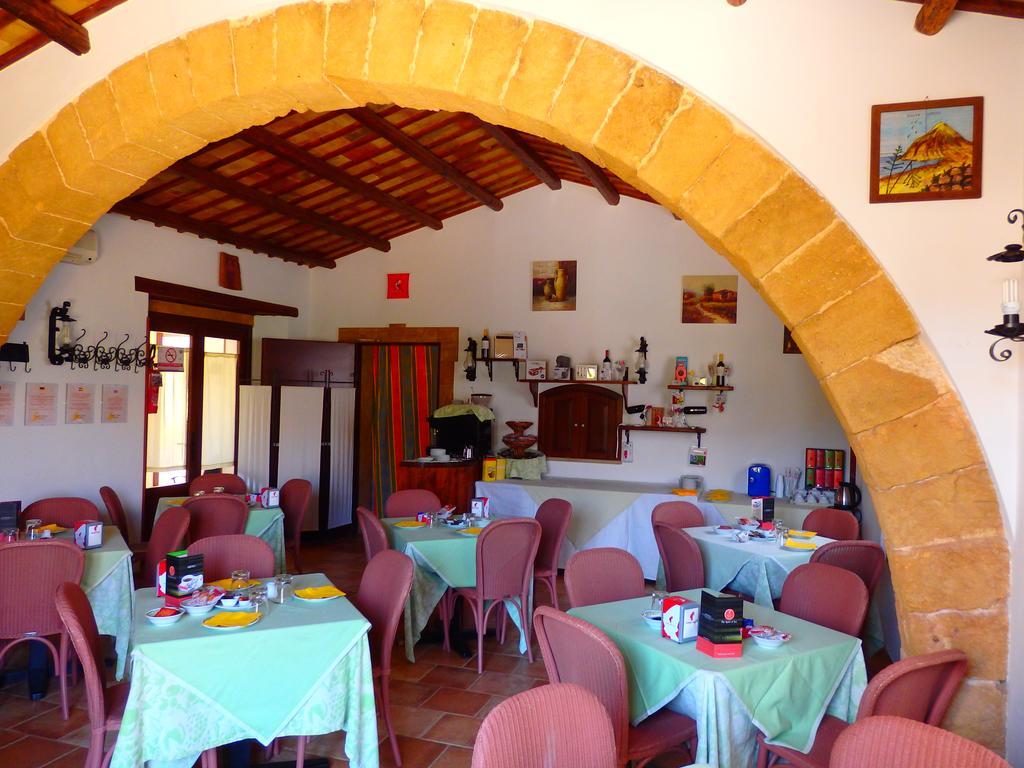Baglio Cofano Rooms & Relax Custonaci Bagian luar foto
