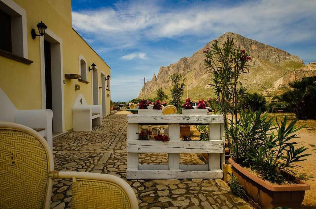 Baglio Cofano Rooms & Relax Custonaci Bagian luar foto