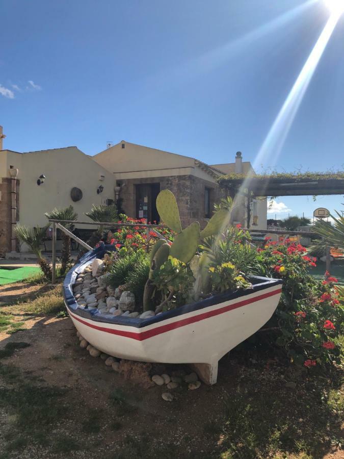 Baglio Cofano Rooms & Relax Custonaci Bagian luar foto